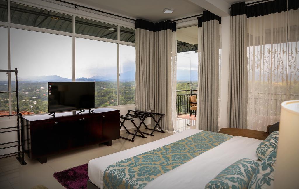 Romance Hills Hotel Kandy Buitenkant foto