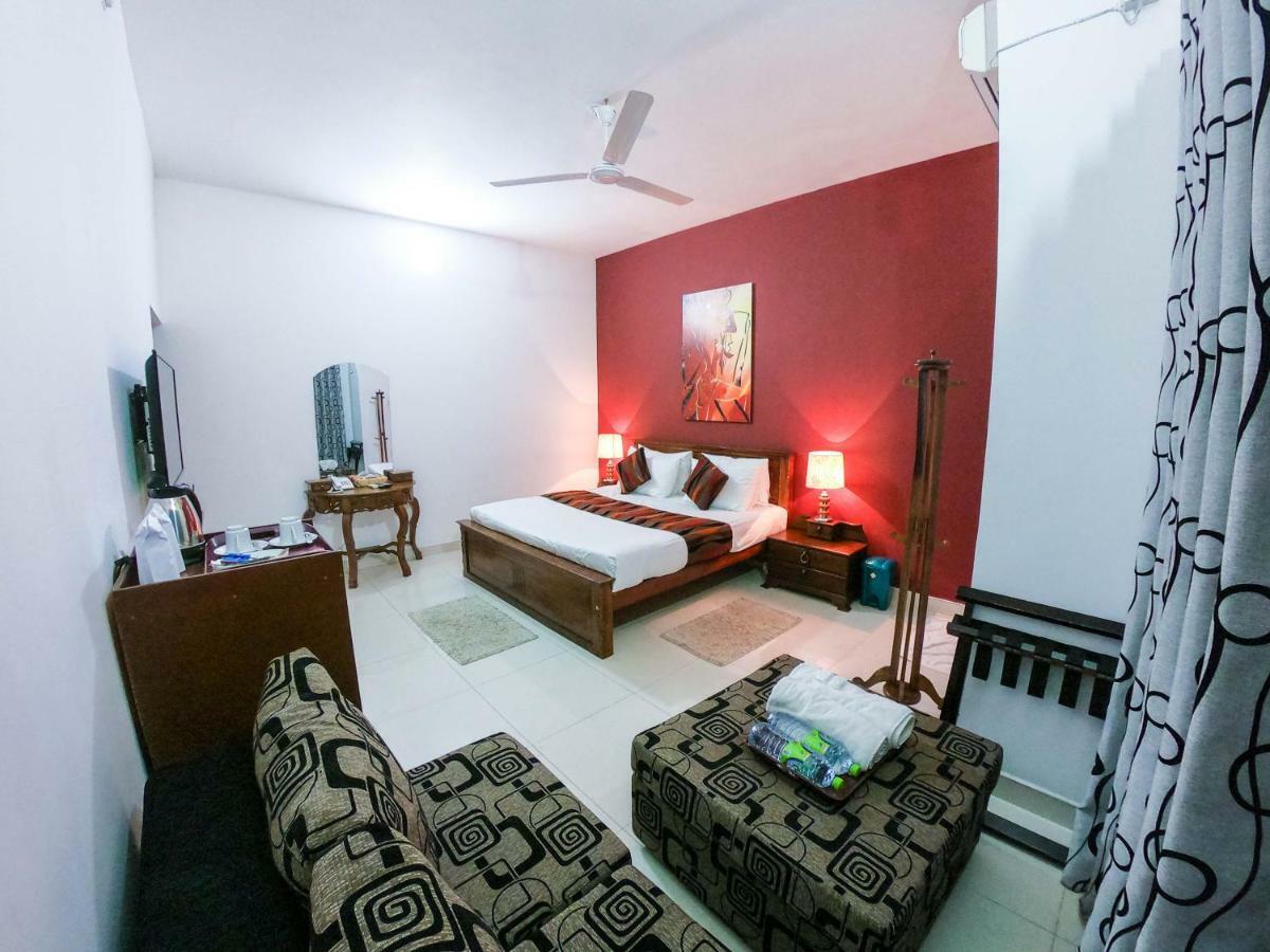 Romance Hills Hotel Kandy Buitenkant foto